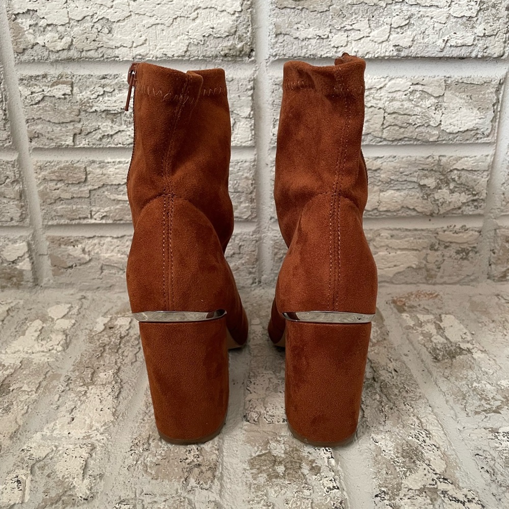Steve Madden Brown Suede Ankle Boots - Picture 4 of 7